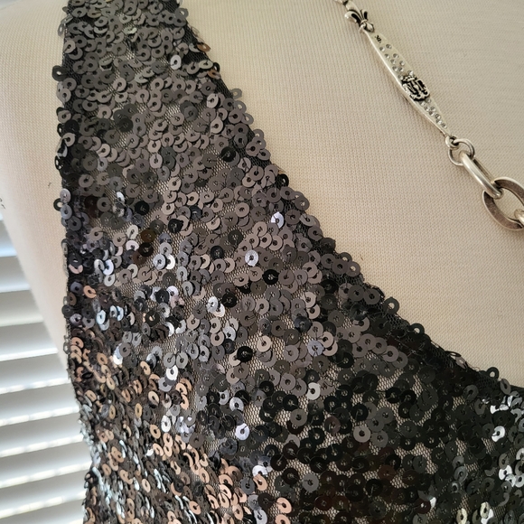 Decree – Front-Side Black Sequin/Back-Side Polyester Elegant Tank Top - Picture 5 of 10